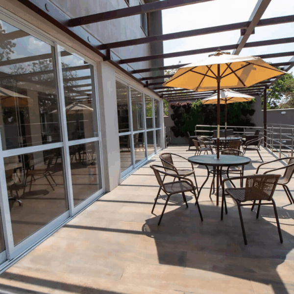 1 2 - Booking-Senior.com