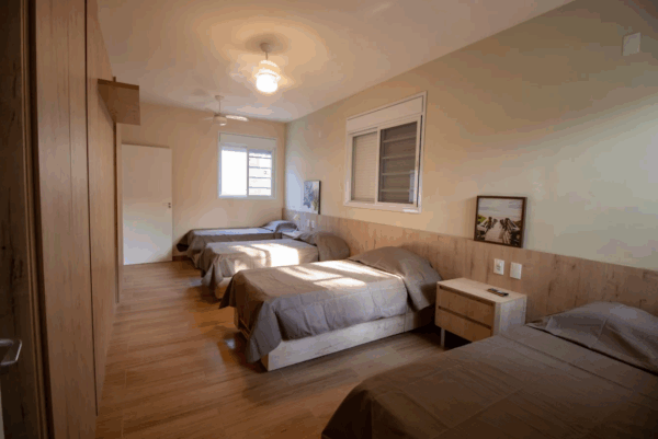 10 2 - Booking-Senior.com