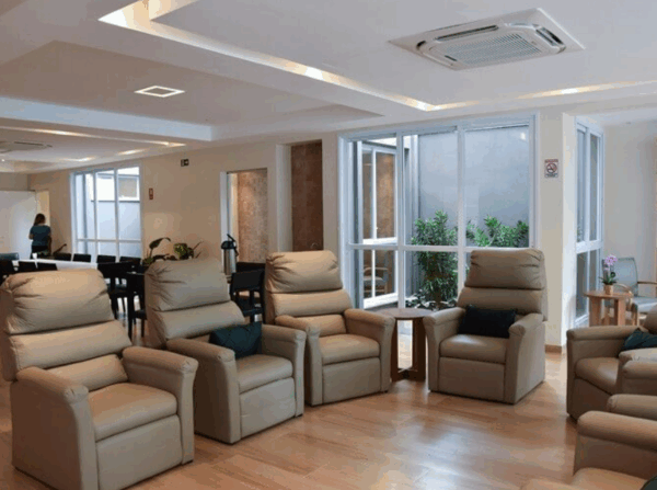 3 2 - Booking-Senior.com