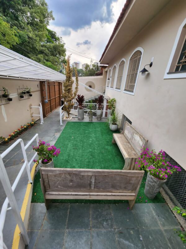 WhatsApp Image 2025 11 03 at 11.40.59 1 - Booking-Senior.com