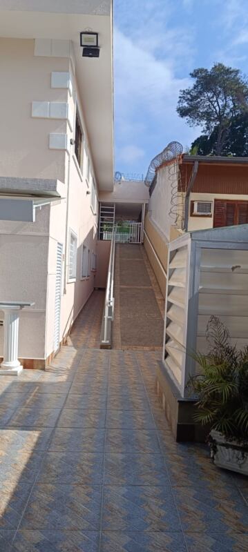 WhatsApp Image 2025 11 03 at 11.47.31 1 - Booking-Senior.com