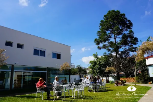 area externa 1 - Booking-Senior.com